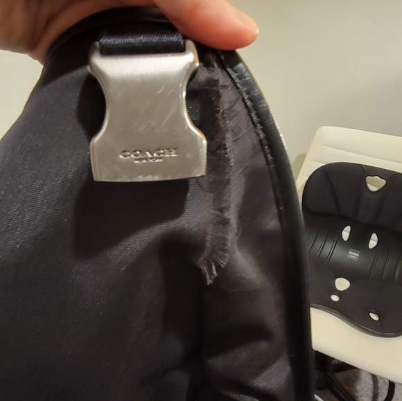 Authentic Coach Leather Backpack - Picture 4 of 6